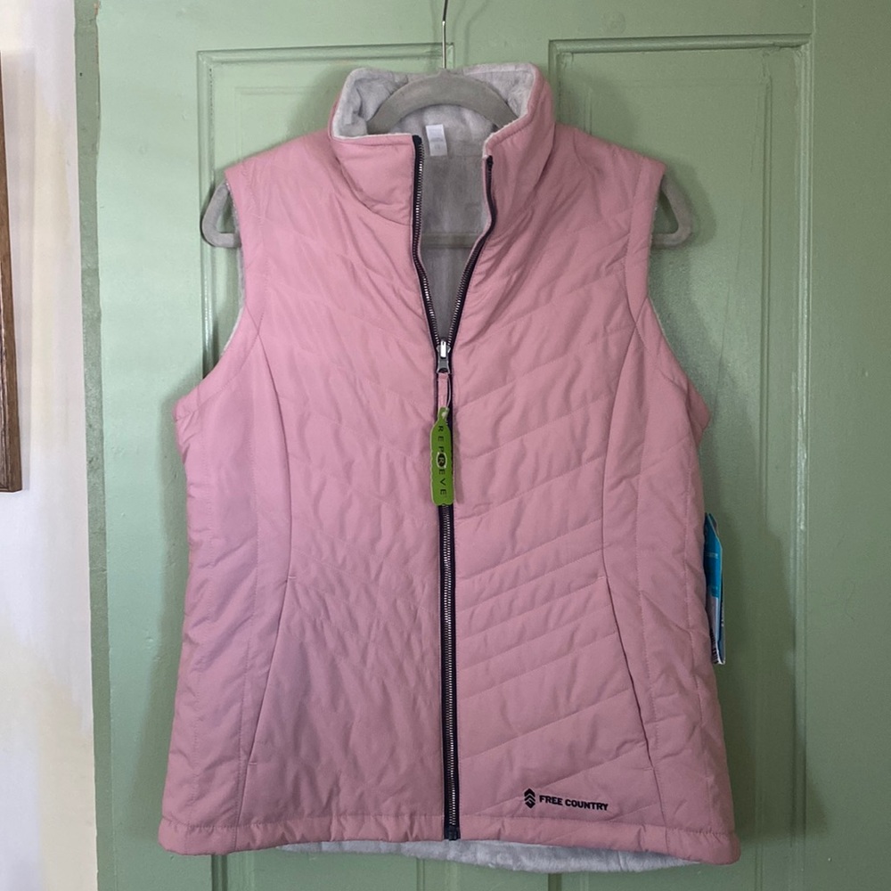 NWT Free Country insulted vest